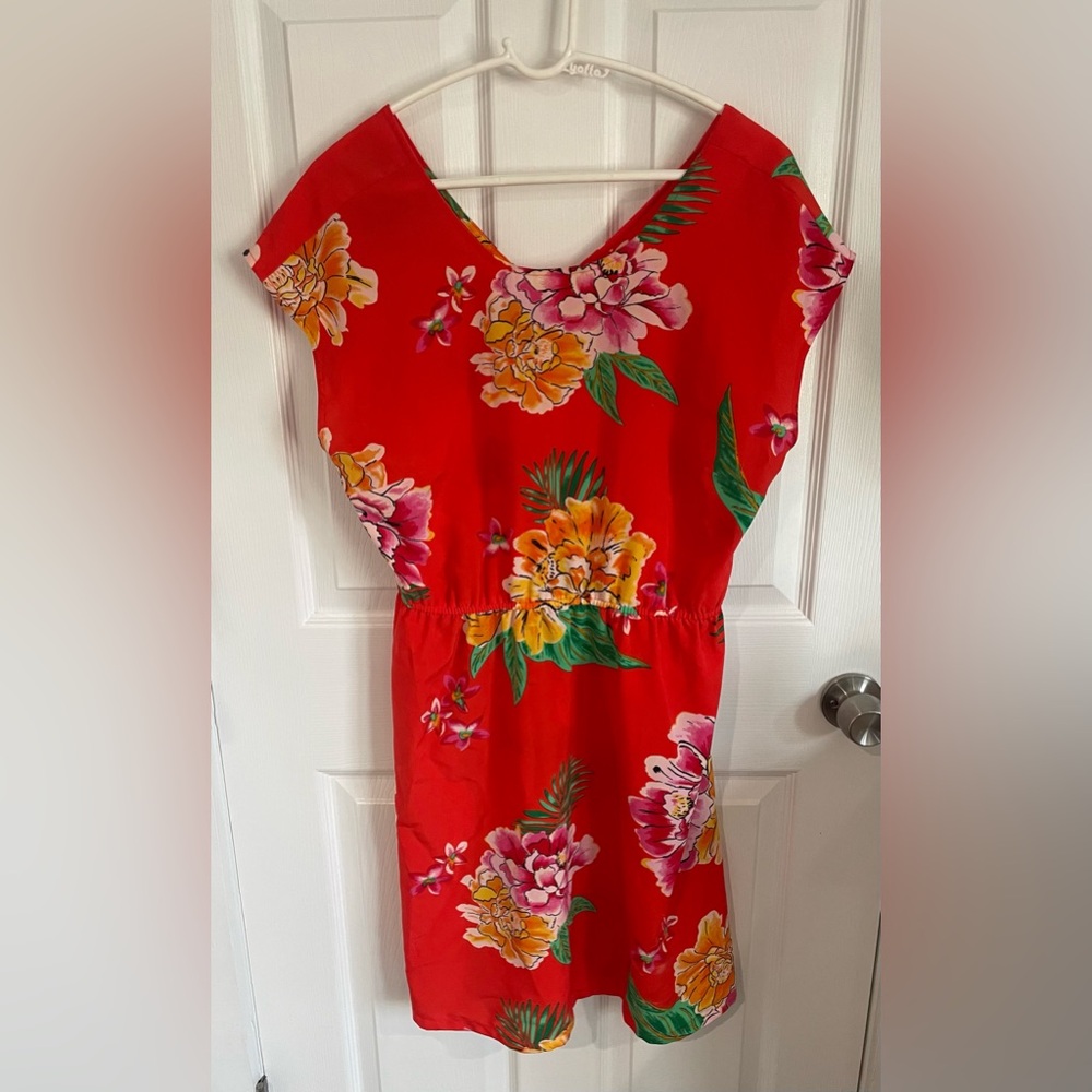 Bright orange floral Old Navy dress in a size Large